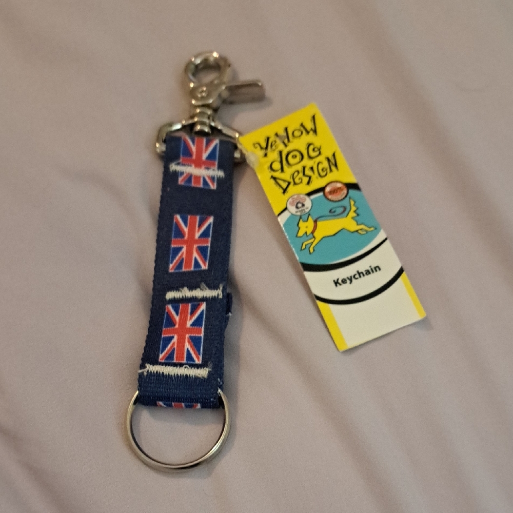 NWT Yellow Dog Design Union Jack Keychain